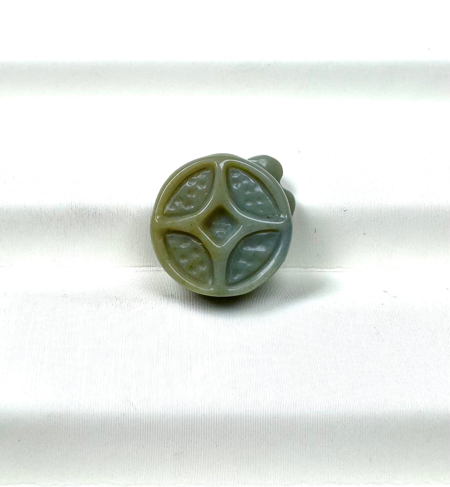 Chinese coin and flower (有钱花)