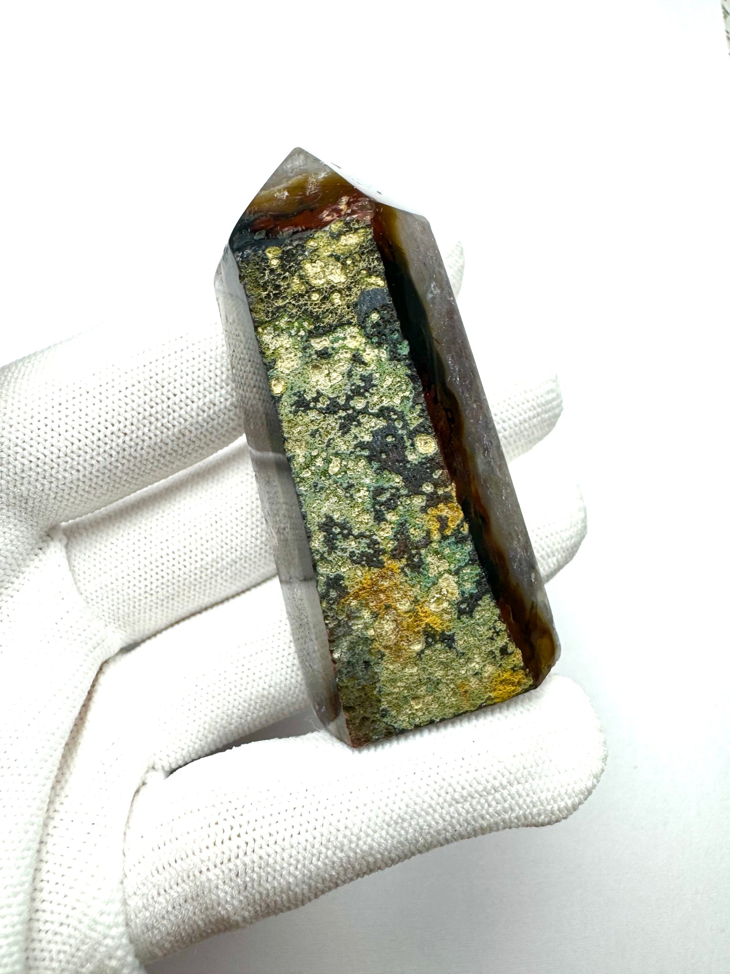 Amethyst Phantom lining Crystal Point