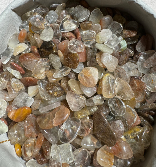 Copper Rutilated Quartz Chips